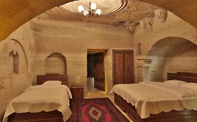 Family Cave Suite Hotel
